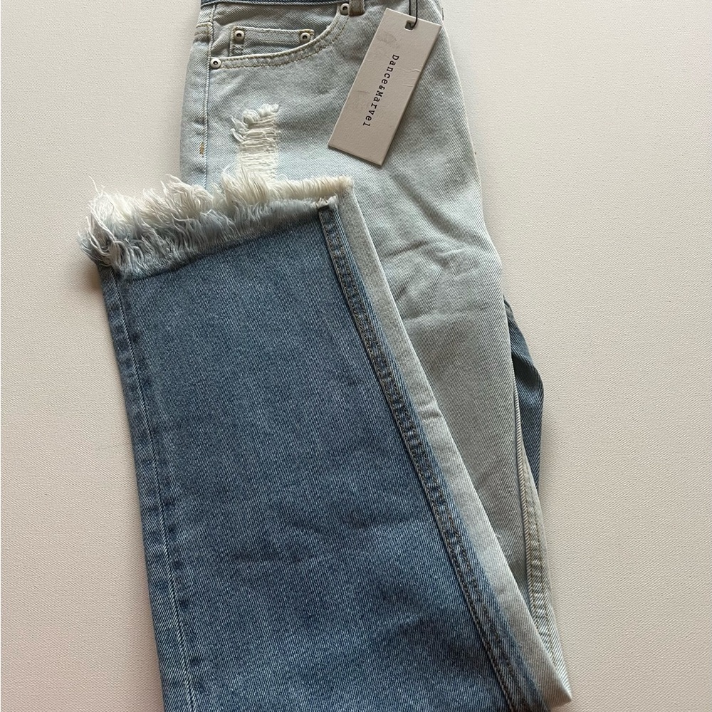 Dance & Marvel Women’s flip side high rise distressed frayed hem jeans M (E5)‎